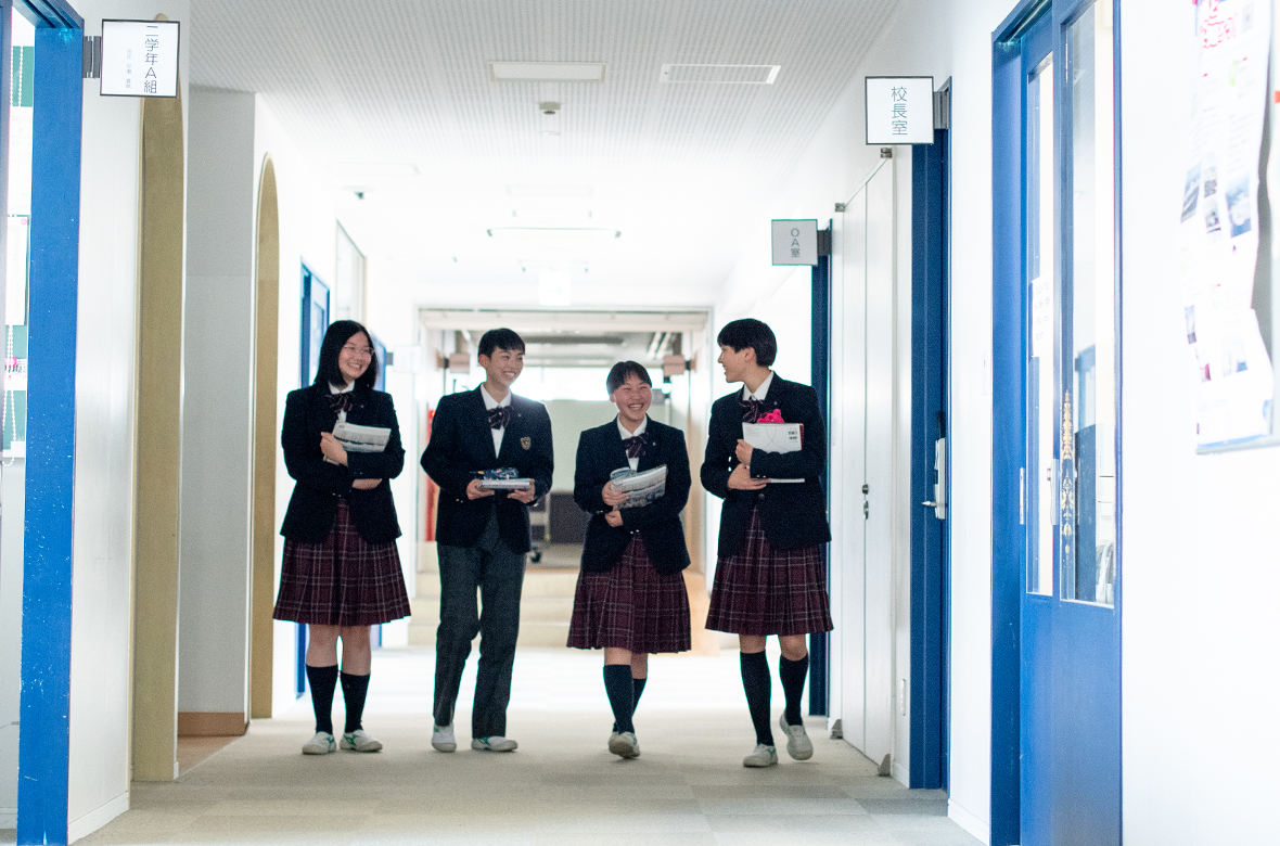 駿台学園中学校は、みんな生き生きとしています。